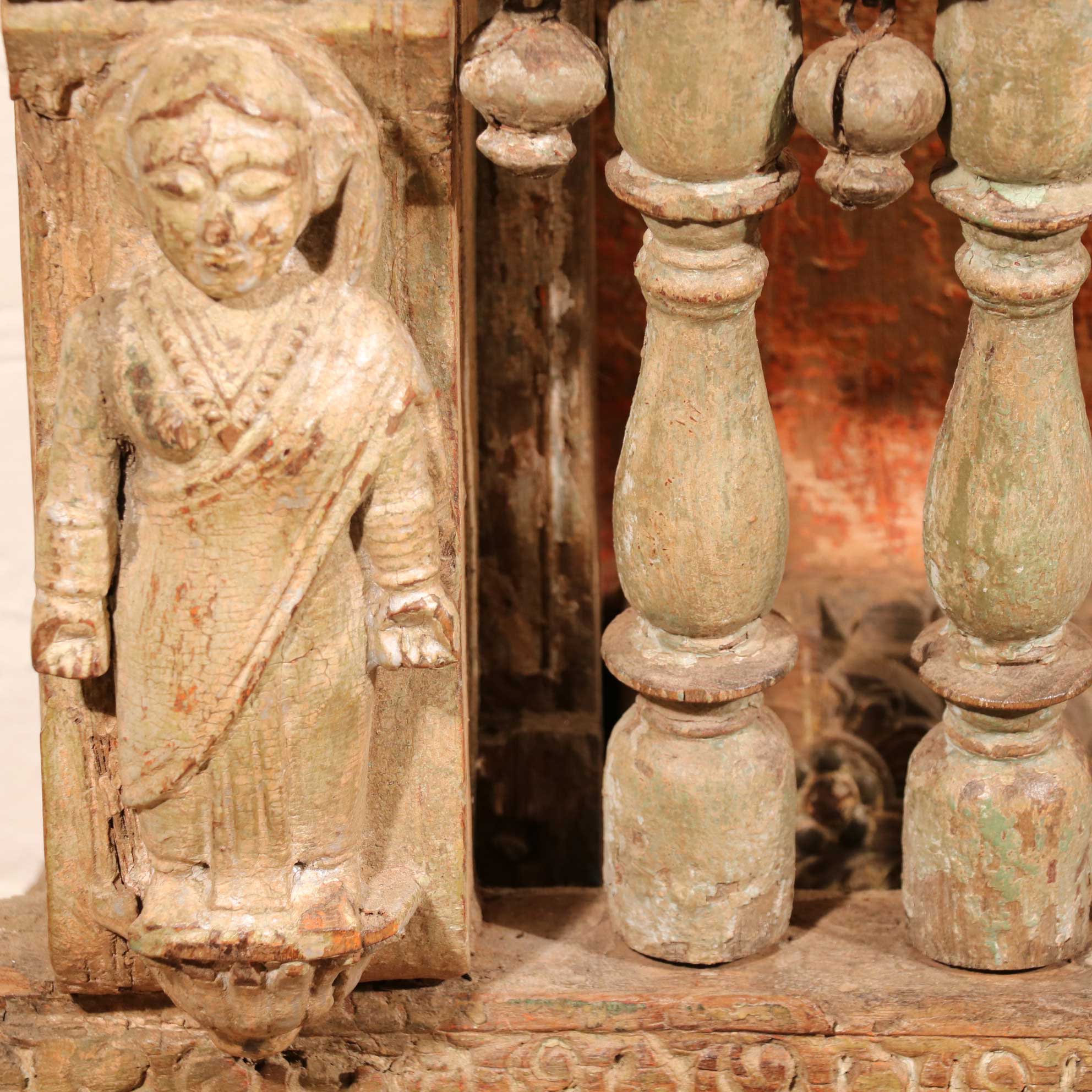 Teak Window with Original Painting from Gujarat - 19thC - Image 6