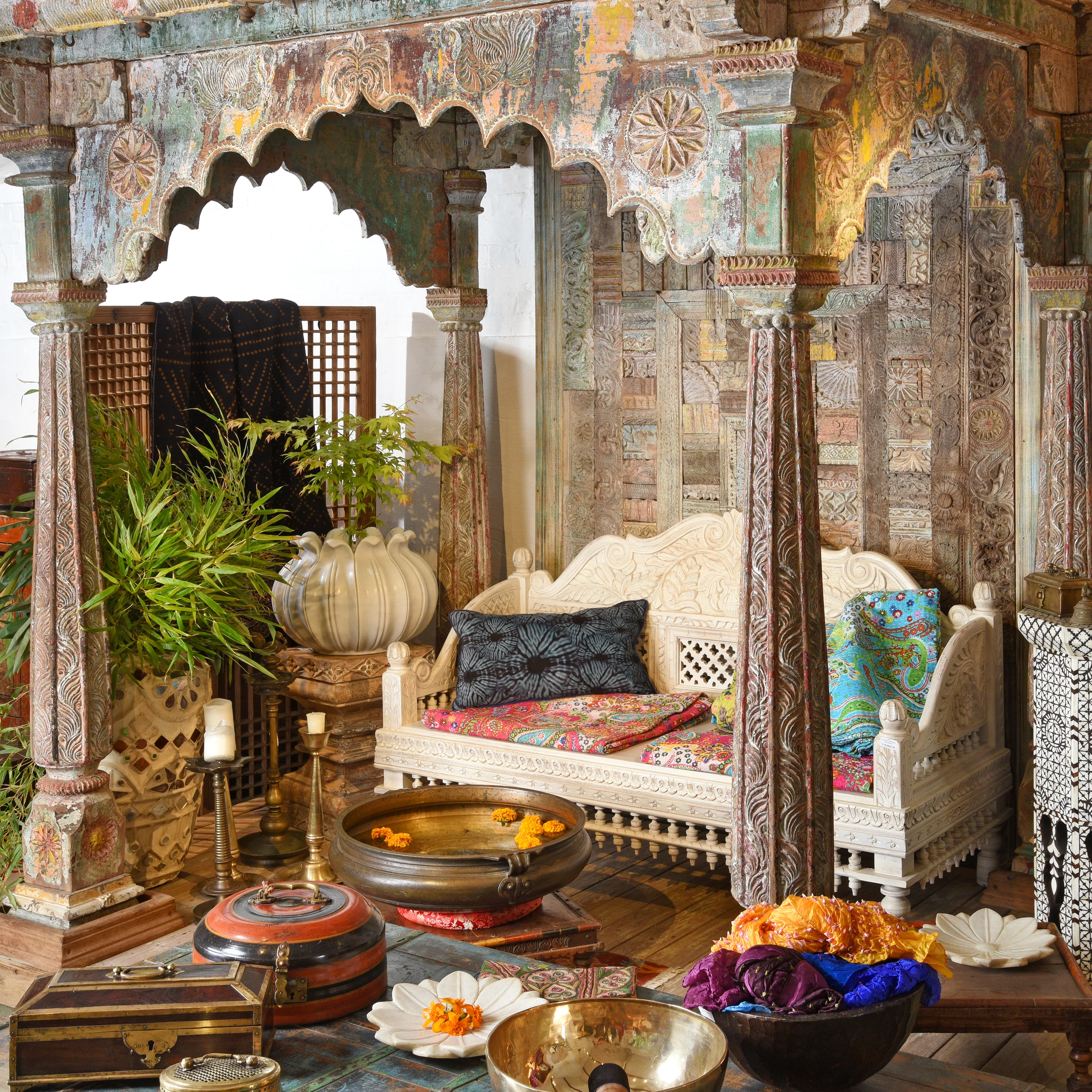Carved & Painted Pavilion From Kutch - Early 19th Century - Image 3