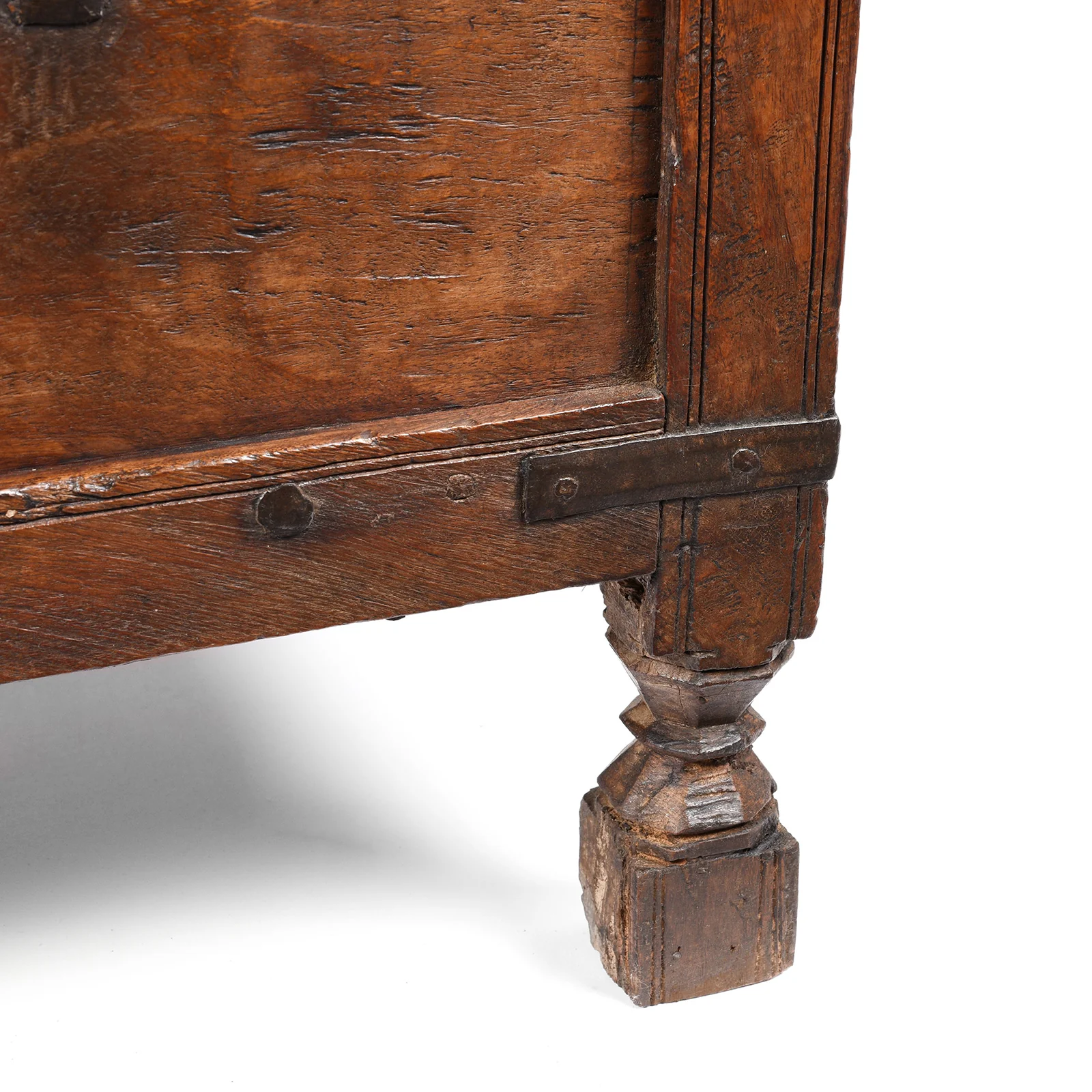 Roheda Wood Chest From Rajasthan - 19th Century - Image 7