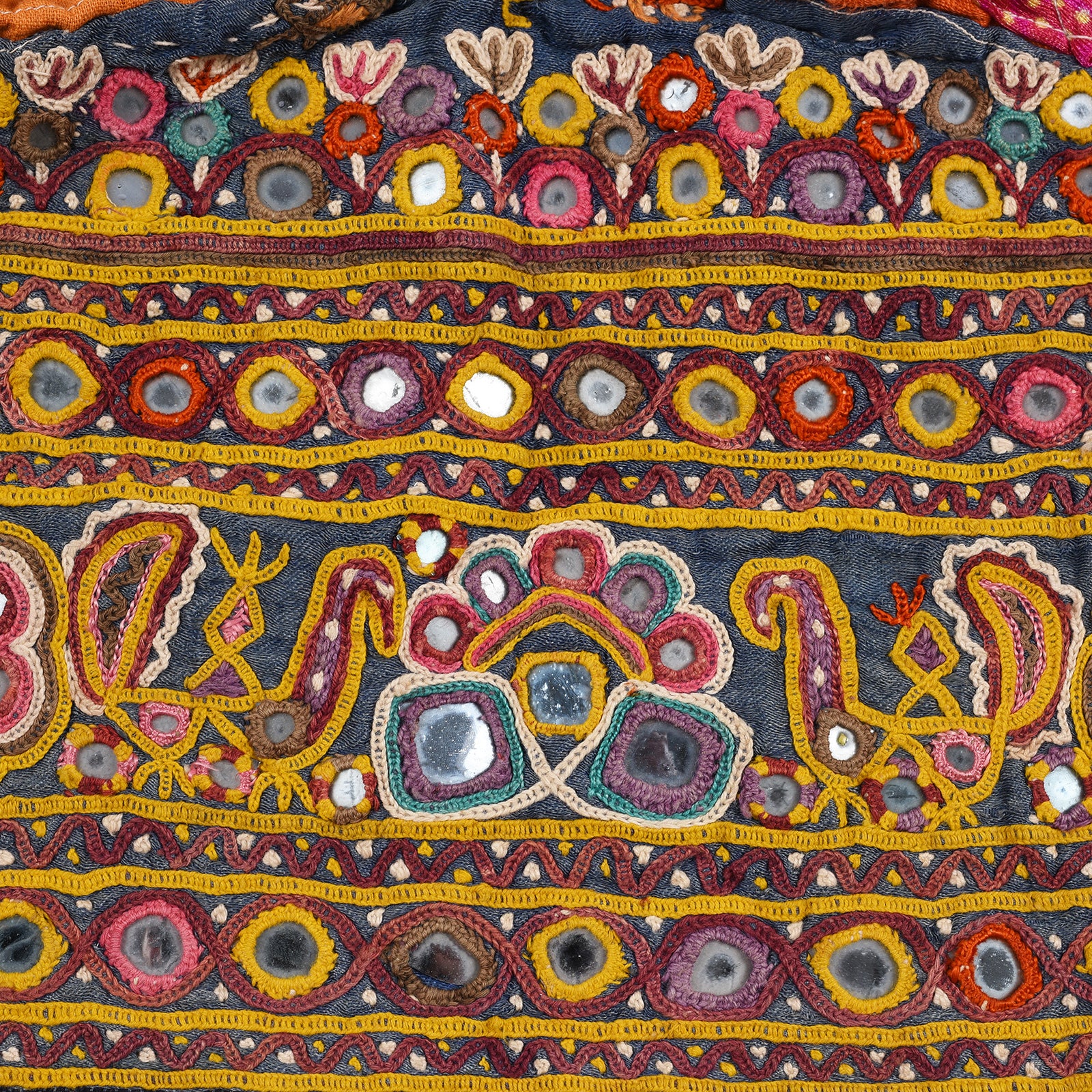 Old Embroidered Mirrorwork Blouse from Kutch - Ca 1930 - Image 3