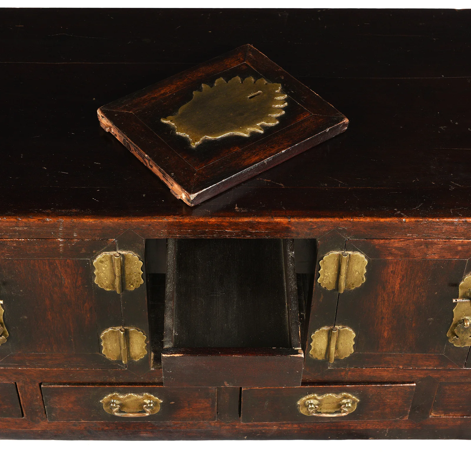 Burgundy Lacquer Kang Table From Tianjin - 19th Century - Image 4
