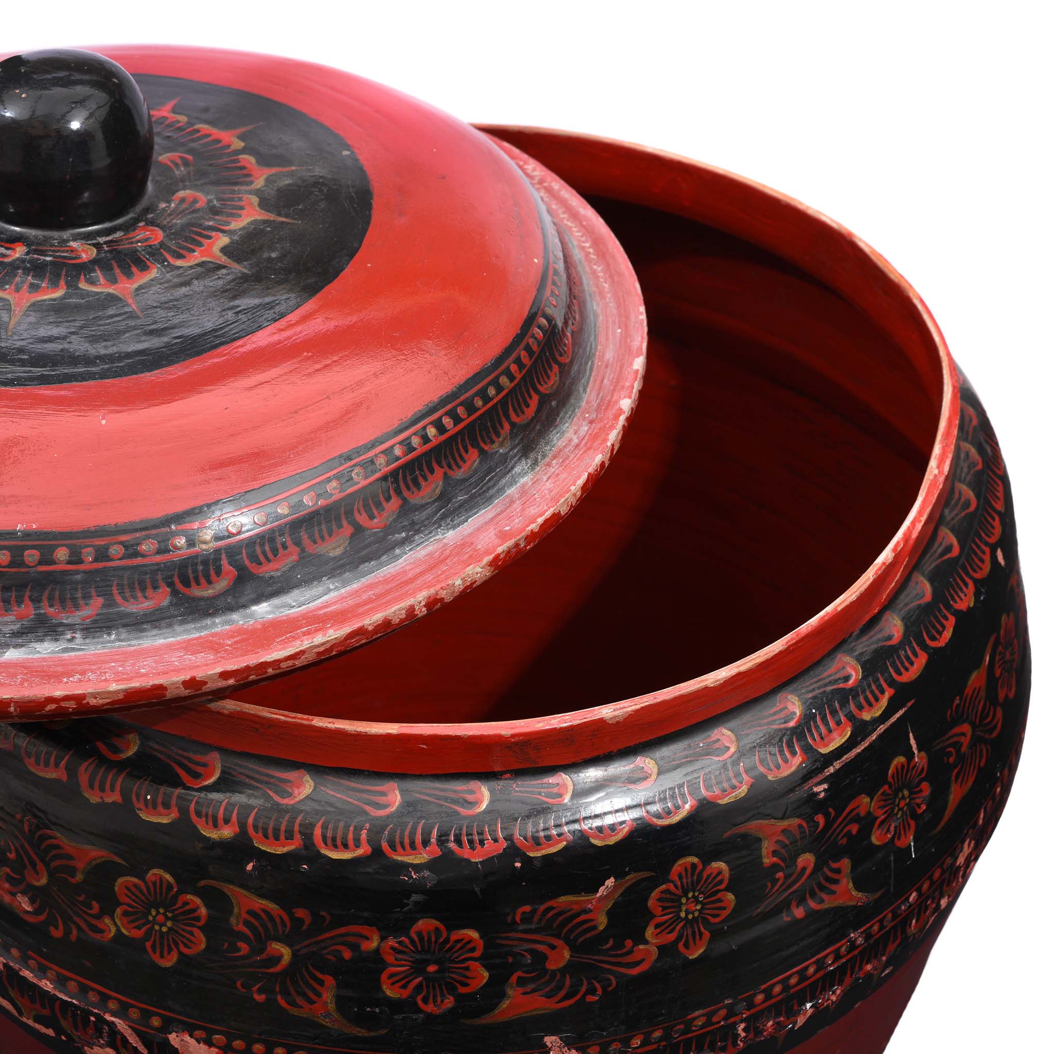 Burmese Red Painted Papier Mache Jar & Cover - Early 20th Century - Image 3