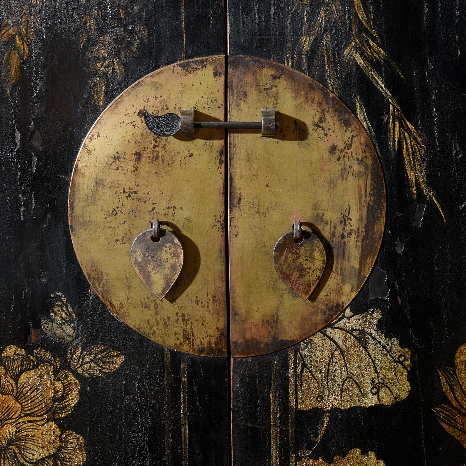 Black Lacquer Wedding Cabinet From Shanxi -19th Century - Image 3