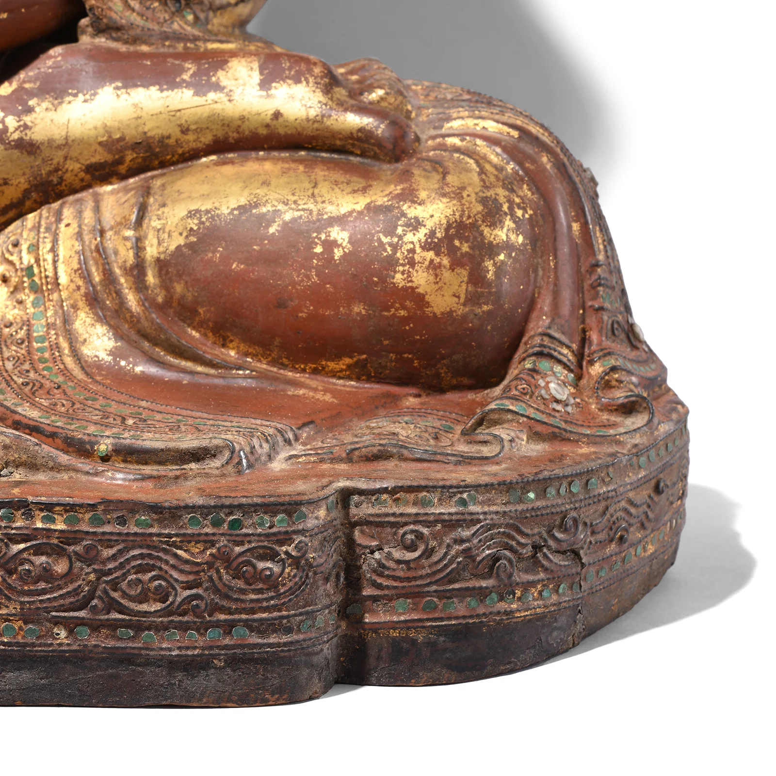 Gilded Teak Burmese Sitting Buddha from Mandalay - 19th Century - Image 13