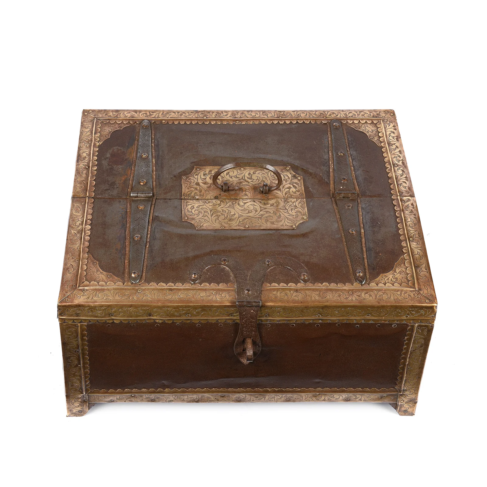 Brass & Iron Trousseau Box From Shekhawati - 19th Century - Image 4