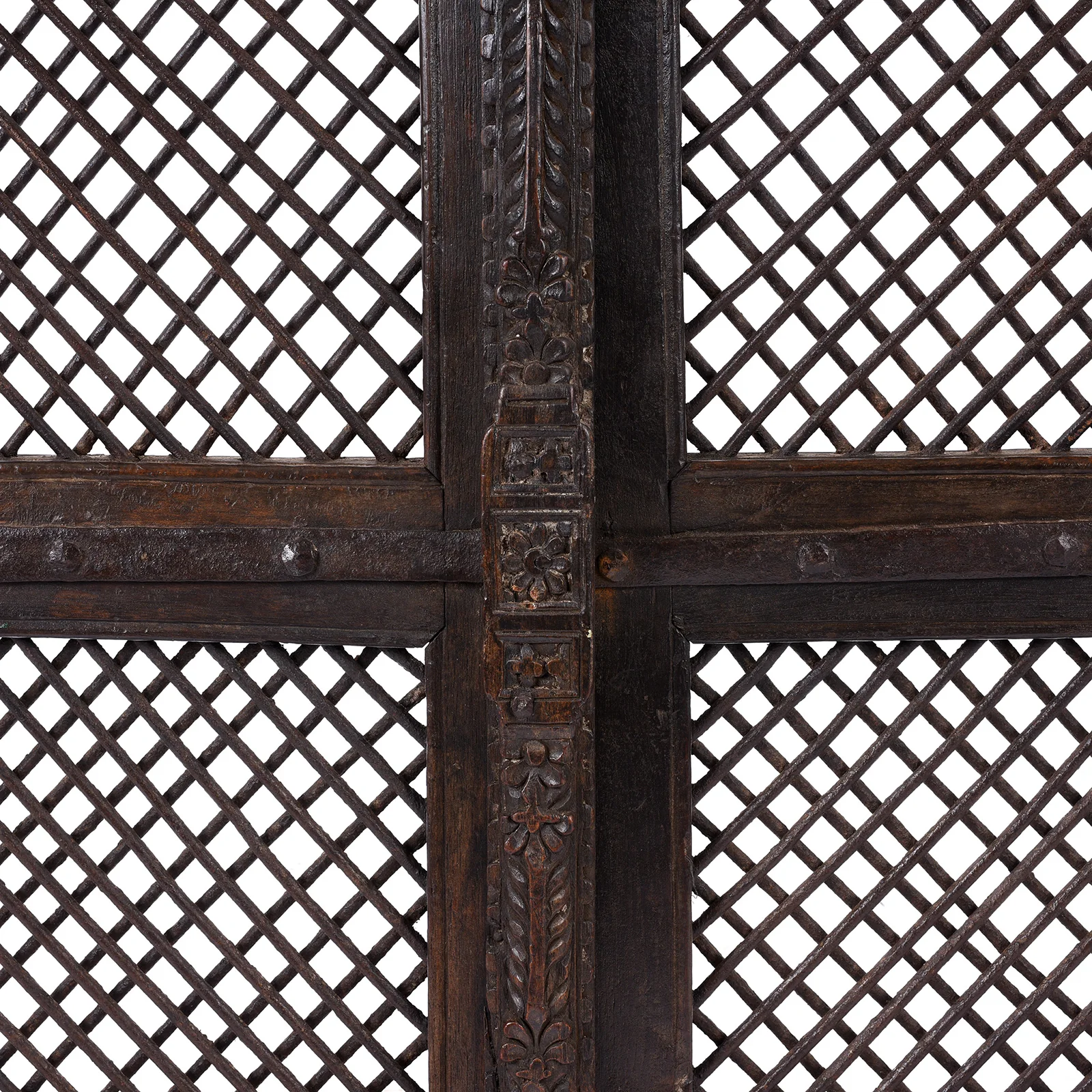 Teak & Iron Jali Dog Gate From Gujarat - 19th Century - Image 5