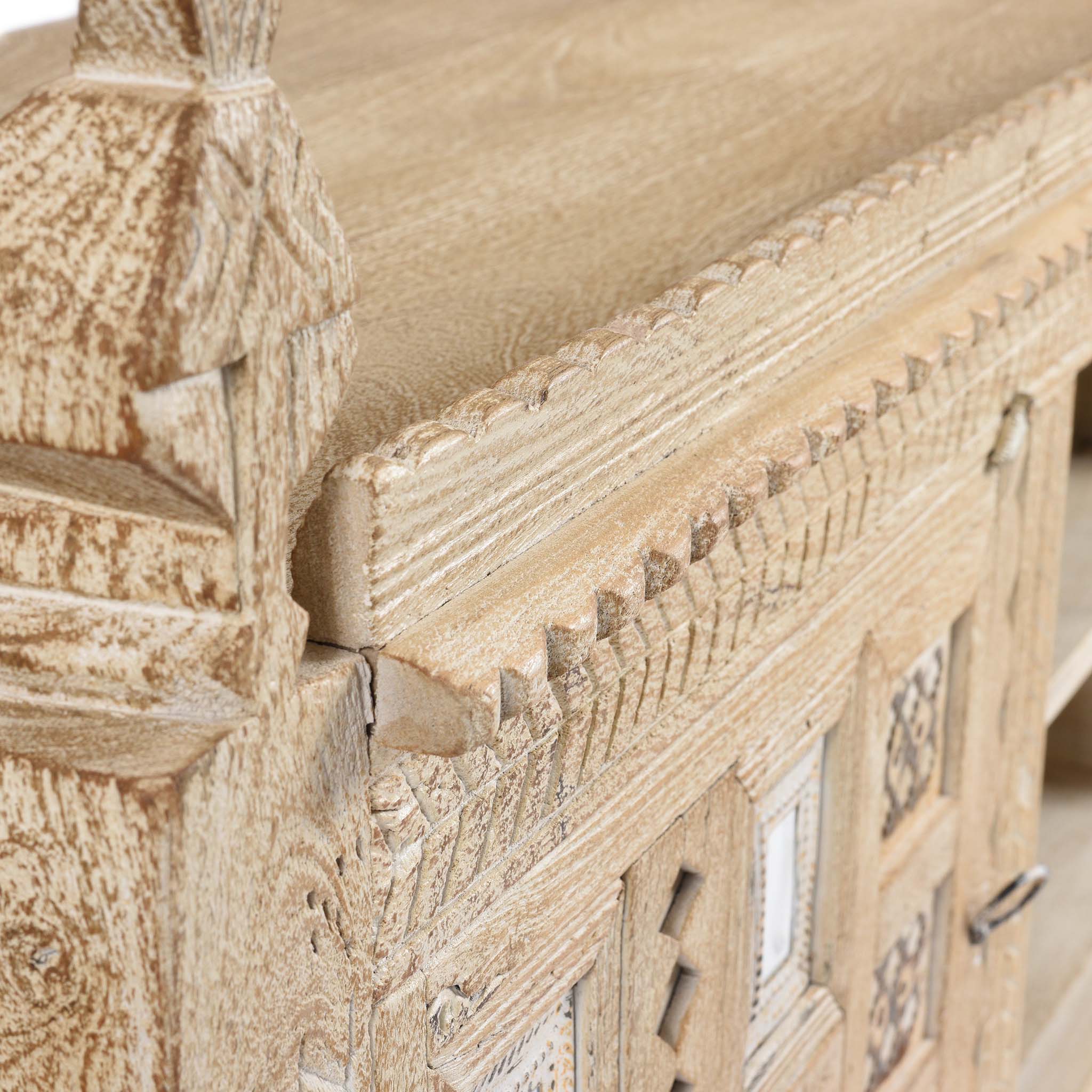 Low Kutchi AV Cabinet - Image 12