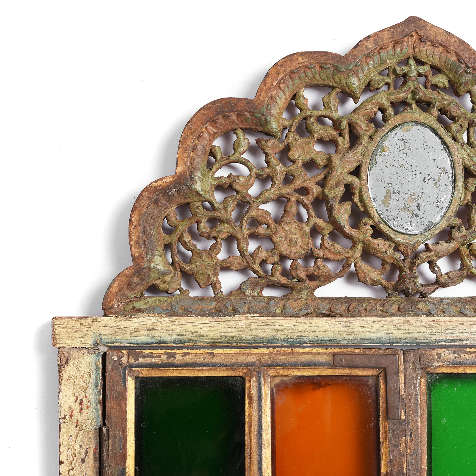 Painted Family Temple Window From Rajasthan - 19th Century - Image 3