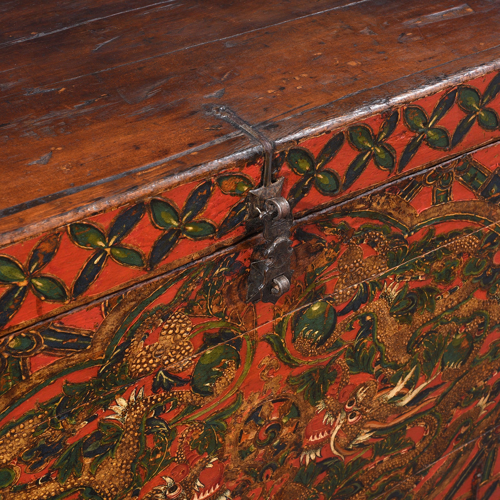 Painted Tibetan 'Double Dragon' Chest From Central Tibet - 17th Century - Image 9