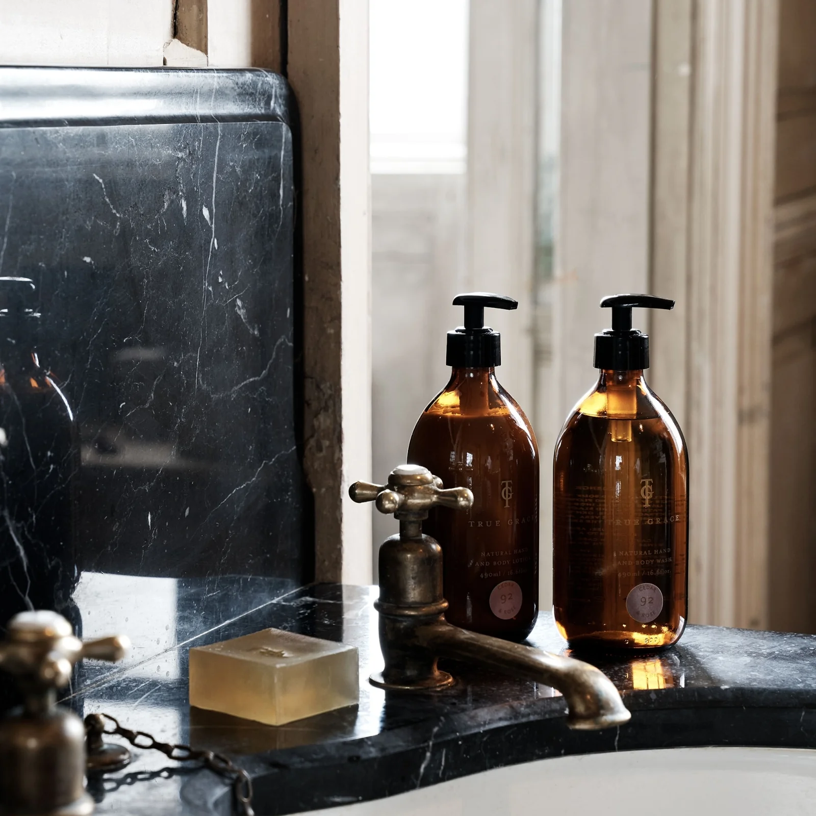 Portobello Oud Natural Hand & Body Wash (No.68) - Image 2