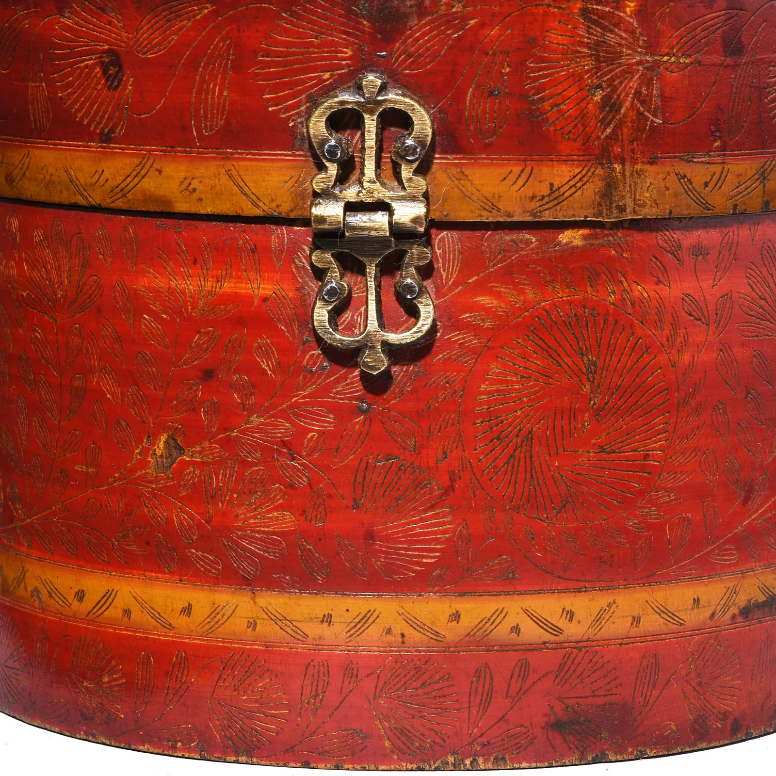 Regency Style Red Lacquer Pot From Rajasthan - 19th Century - Image 5
