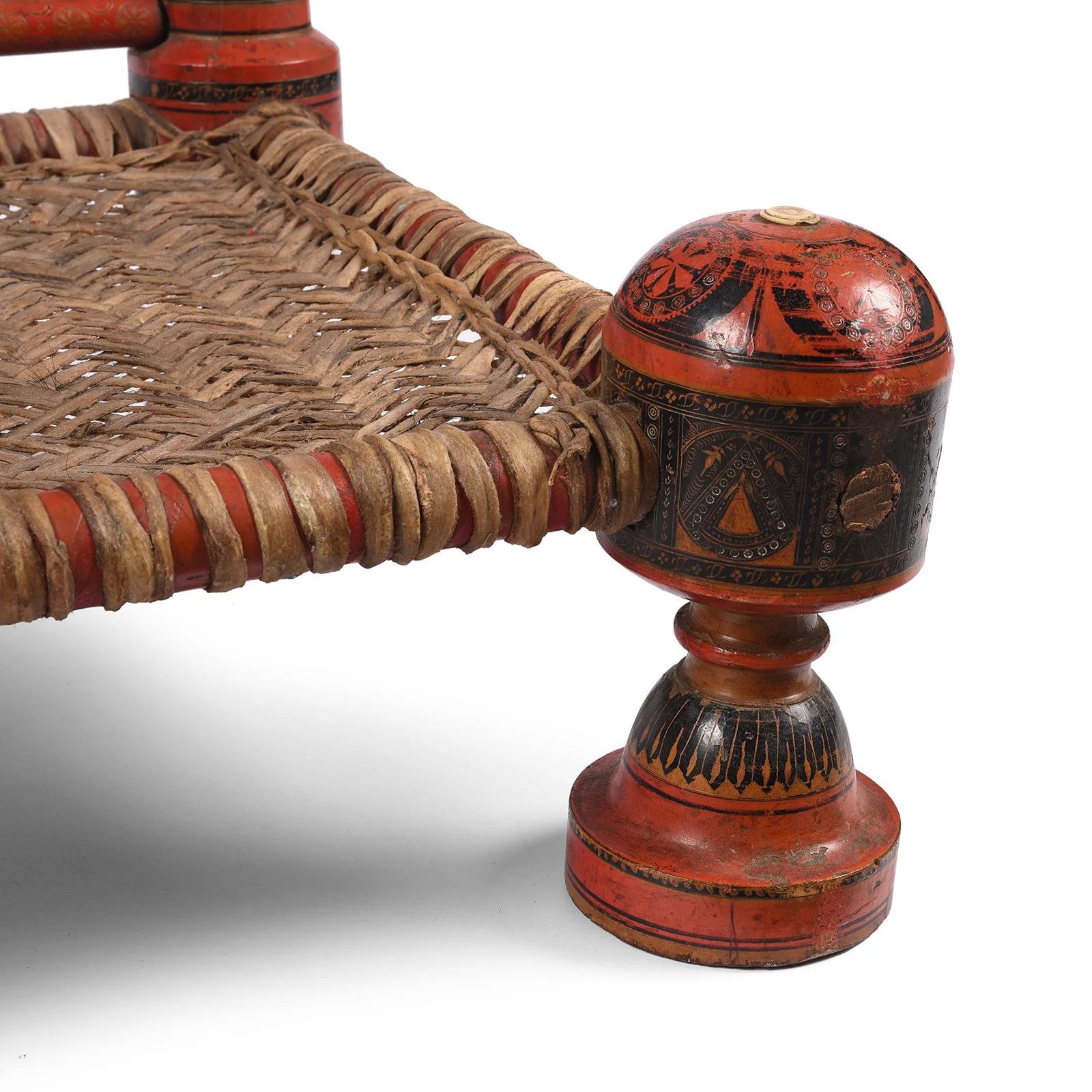 Scratchwork Lacquer Pidha Chair from Punjab - Ca 1900 - Image 8