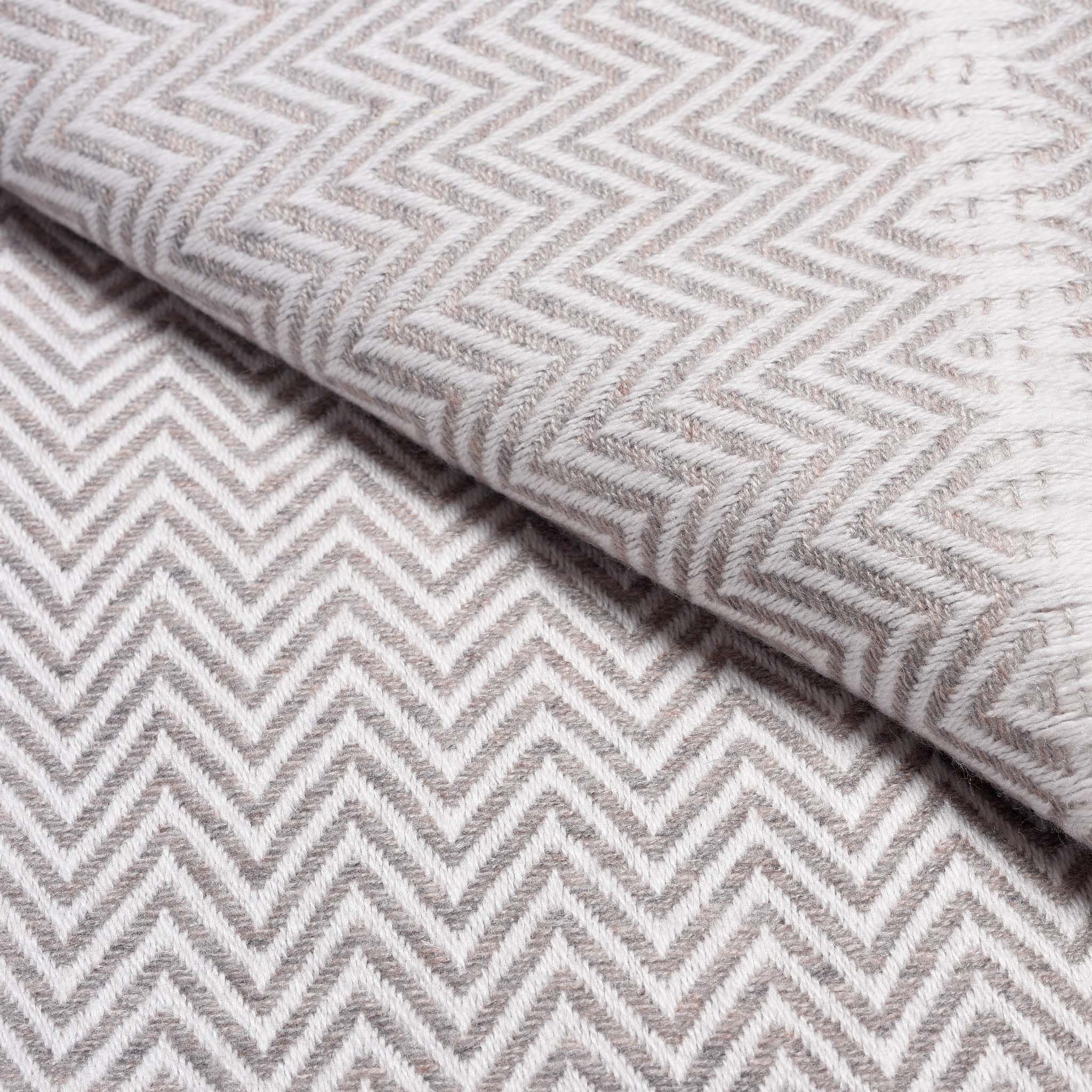 Wool Zig Zag Throw from Kashmir - Image 6